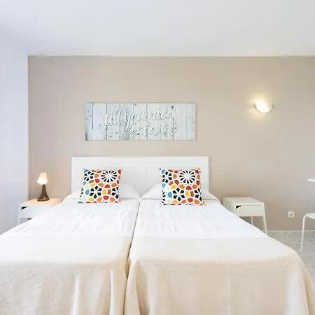 Comodoro Apartamento *